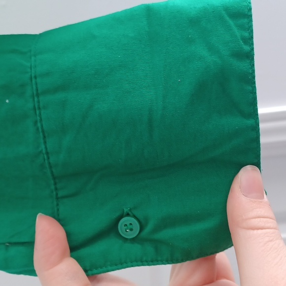 Green shirt - Picture 3 of 5